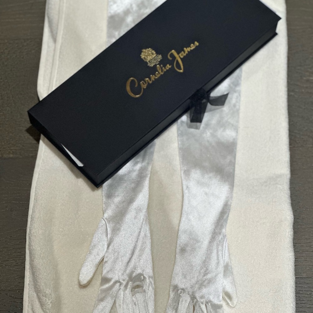 Cornelia James White Satin Gloves